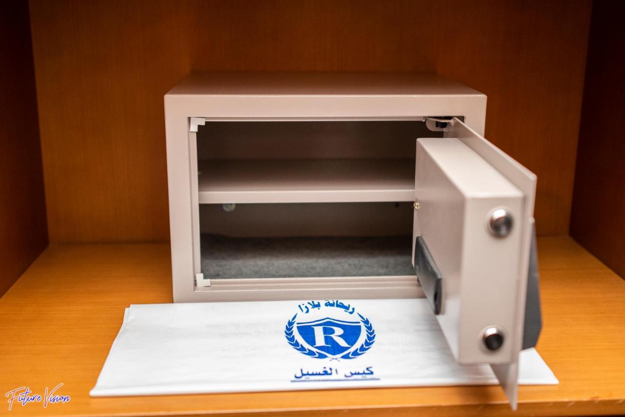 Rehana Plaza Hotel Kahire Dış mekan fotoğraf A safe