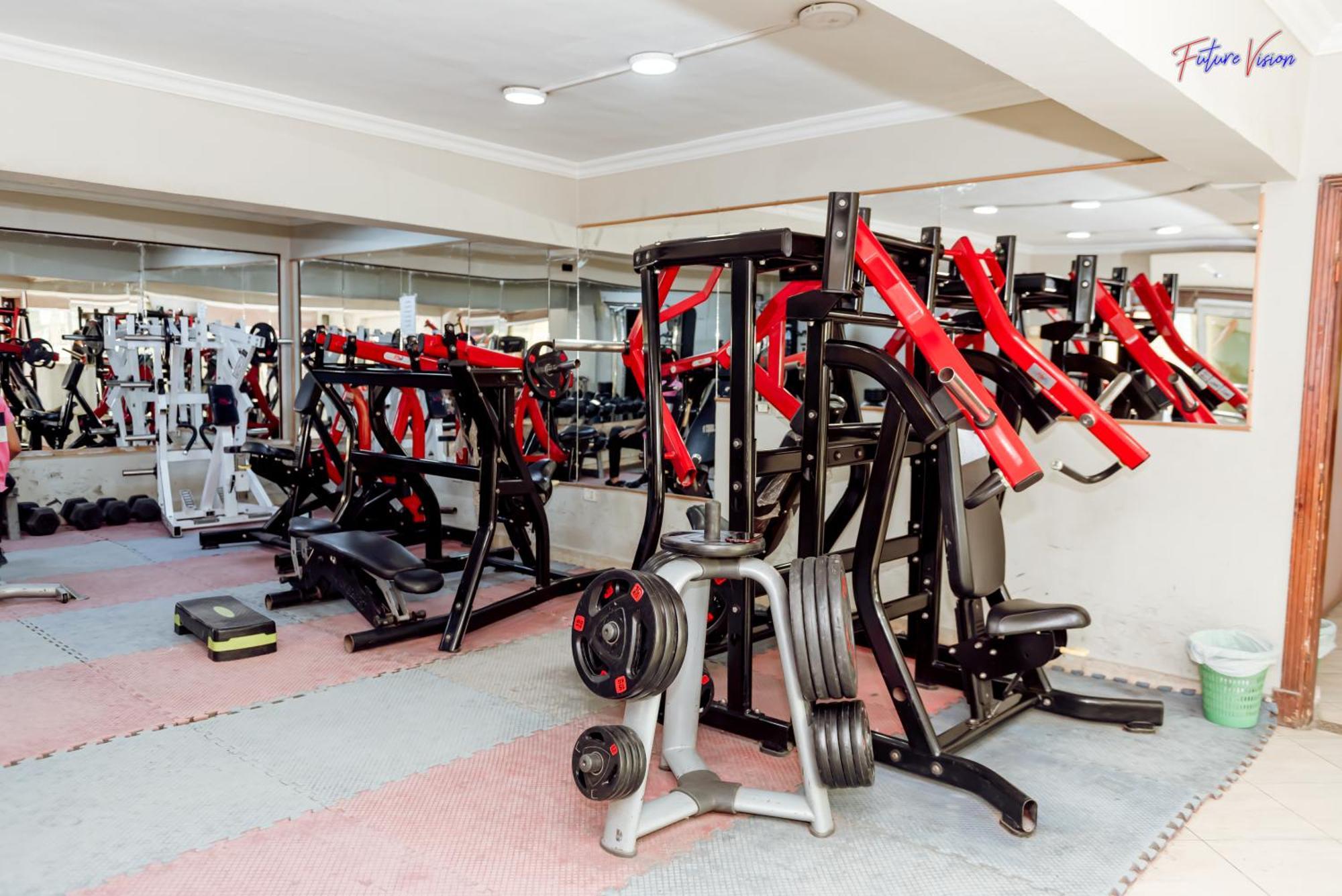 Rehana Plaza Hotel Kahire Dış mekan fotoğraf A gym in India